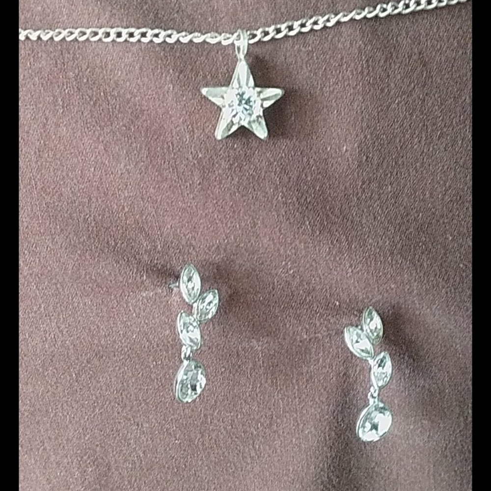 Earrings and waist jewelry